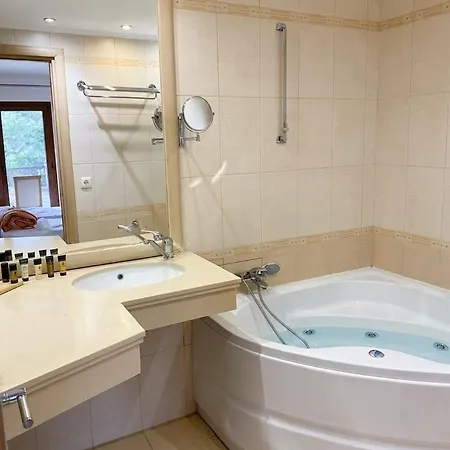 Villa Cave Luxury Skiathos
